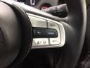 クルーズコントロールを装備しています。高速道路などで一定の速度で走ってくれるので運転が楽ですよ！速度を設定できますので、スピードの出しすぎにも注意できます。