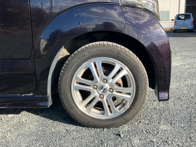 N-BOXカスタム G・Lパッケージ 車検R9年11月/地デジTVナビ/Bluetooth対応/プッシュスタート/スマートキー/オートエアコン/オートHIDライト/パワースライドドア/電格ミラー/純正AW/タイミングチェーン/フル装備/(5枚目)