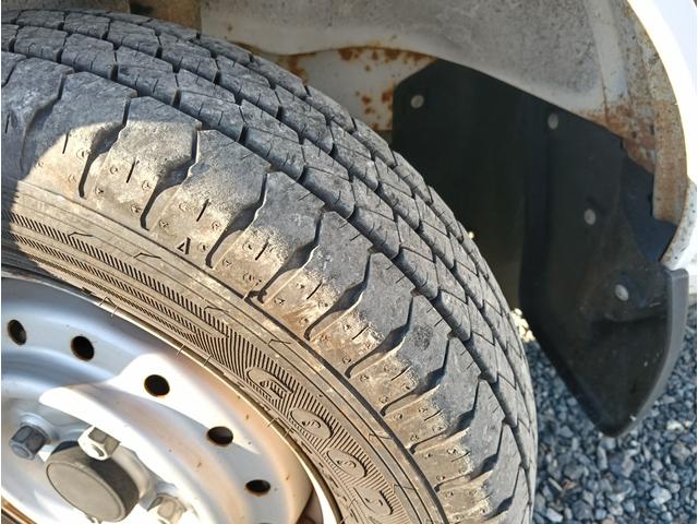 キャリイトラック KUスペシャル タイミングチェーン/エアコン/パワステ/5速マニュアル/実走行5万キロ台/荷台マット/保証付き/(14枚目)