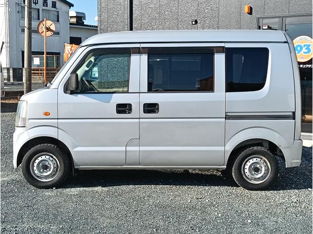 エブリイ PA タイヤ4本新品交換/車検令和9年3月/タイミングチェーン/インパネオートマチック/リモコンキー/レベライザー/パワーウィンドウ/スライドドア/(5枚目)