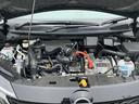エンジンルームもきれいです。自社工場で車検・点検整備をして納車になります。保証も付いて安心です。