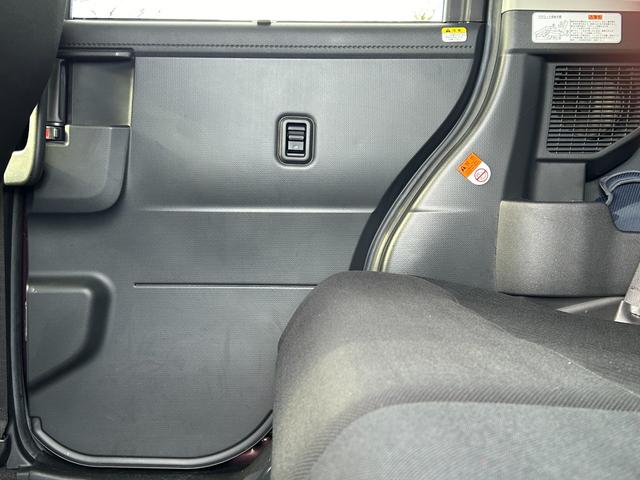 ルーミー G S ナビ バックカメラ フリップダウンモニター 衝突安全ブレーキ 両側パワースライドドア スマートキー プッシュスタート 走行3万キロ(25枚目)