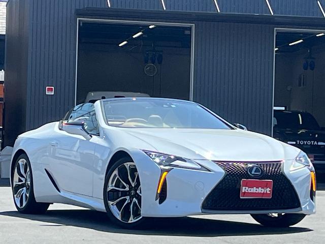 ＬＣ５００　コンバーチブル　１オーナー　マークレビンソン　メーカーナビ　フルセグ　ＢＴ対応　レクサスセーフティシステムプラス　サンドベージュ幌　茶革シート　ヘッドアップディスプレイ　純正２１ＡＷ　スマートキーＸ２　カードキー(7枚目)