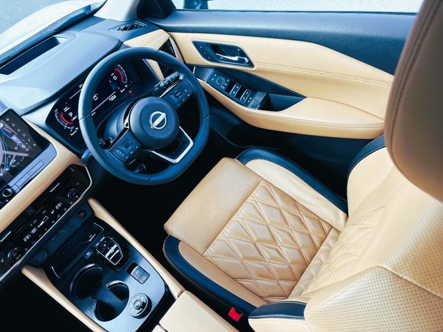 エクストレイル Ｇ　ｅ－４ＯＲＣＥ　１オーナー　純１２．３型ナビ　フルセグ　ＢＴ対応　ＡｐｐｌｅＣａｒＰｌａｙ　プロパイロット　全方位カメラ　茶ナッパレザーシート　デジタルインナーミラー　Ｐバックドア　ＨＵＤ　ＥＴＣ　ドラレコ　保証書（8枚目）