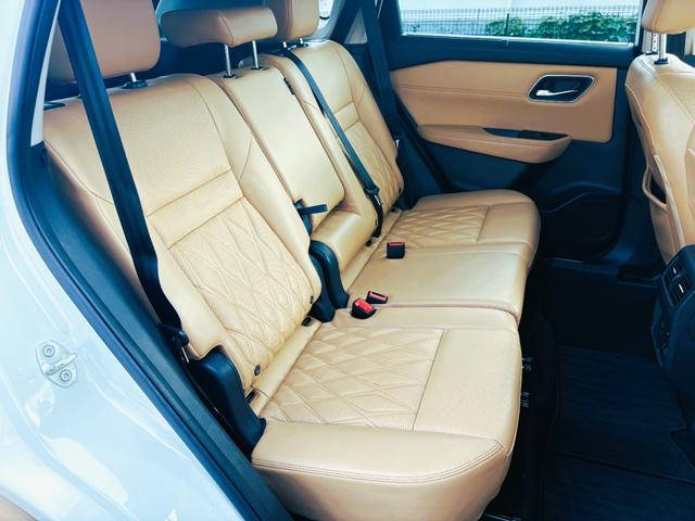 エクストレイル Ｇ　ｅ－４ＯＲＣＥ　１オーナー　純１２．３型ナビ　フルセグ　ＢＴ対応　ＡｐｐｌｅＣａｒＰｌａｙ　プロパイロット　全方位カメラ　茶ナッパレザーシート　デジタルインナーミラー　Ｐバックドア　ＨＵＤ　ＥＴＣ　ドラレコ　保証書（10枚目）