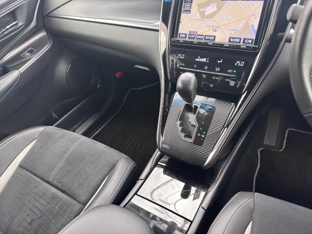 ハリアー エレガンス GRスポーツ 純正9インチナビフルセグ ハーフレザーシート トヨタセーフティセンス スマートキーX2 ドラレコ ETC バックカメラ LEDヘッドライト フォグ 純正19AW ディーラー整備記録簿4枚 保証書 取説(12枚目)