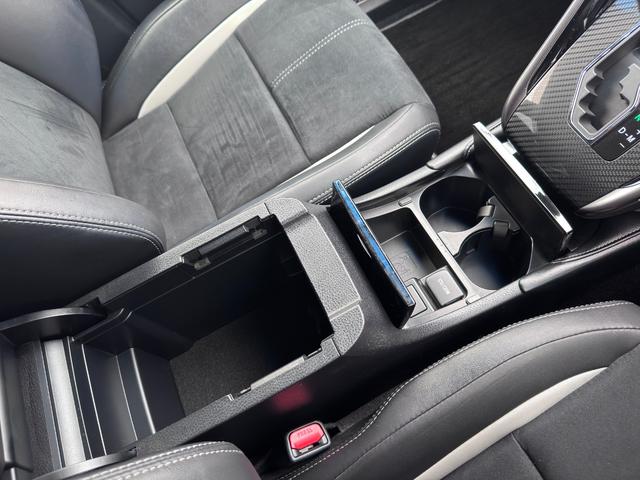 ハリアー エレガンス GRスポーツ 純正9インチナビフルセグ ハーフレザーシート トヨタセーフティセンス スマートキーX2 ドラレコ ETC バックカメラ LEDヘッドライト フォグ 純正19AW ディーラー整備記録簿4枚 保証書 取説(13枚目)