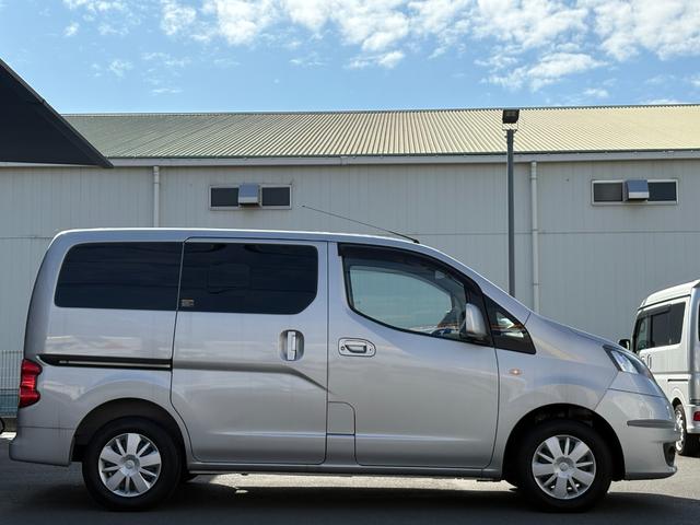 ＮＶ２００バネットワゴン 　マルチベットワゴン　エマージェンシーブレーキ　スマートキーＸ２　ベットキット　社外ＬＥＤヘッド　フォグ（3枚目）