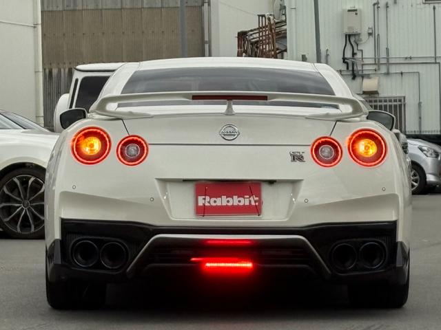 NISSAN GT-R PREMIUM EDITION