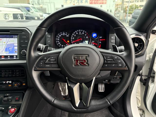 NISSAN GT-R PREMIUM EDITION