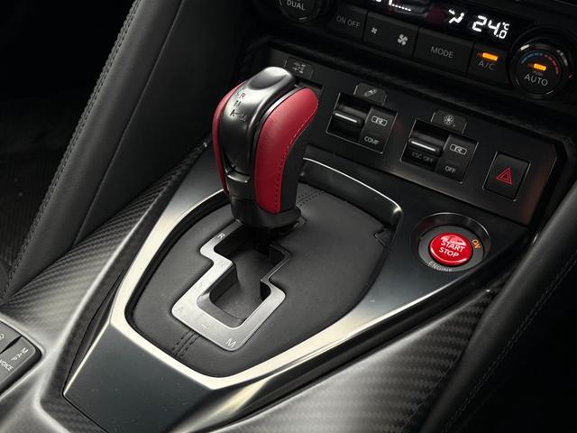 NISSAN GT-R PREMIUM EDITION