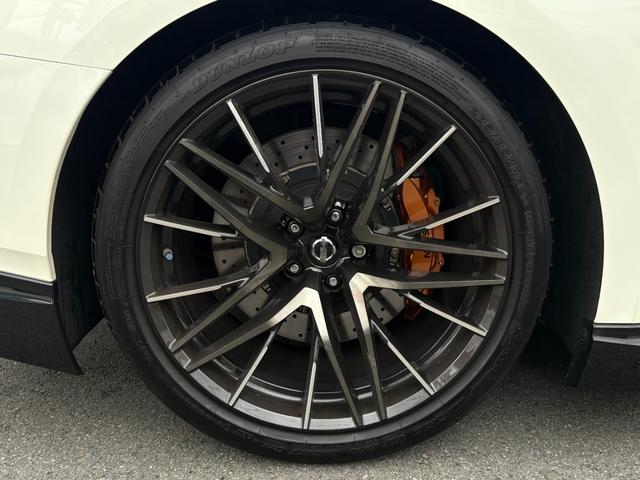 NISSAN GT-R PREMIUM EDITION