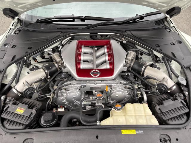 NISSAN GT-R PREMIUM EDITION