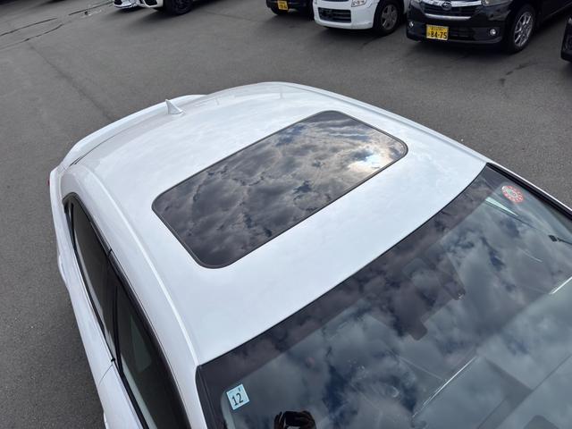 ＩＳ ＩＳ３００ｈ　純正ナビ　フルセグ　ＢＴ対応　ブルーレイ対応　バックカメラ　サンルーフ　純正１８ＡＷ　ＬＥＤヘッド　フォグ　クルコン　社外レーダー　ＥＴＣ　スマートキー　保証書　取説　記録簿（25枚目）