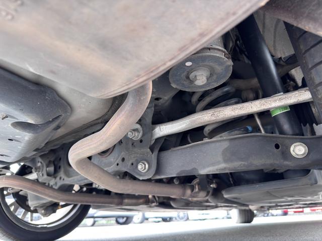 ＩＳ ＩＳ３００ｈ　純正ナビ　フルセグ　ＢＴ対応　ブルーレイ対応　バックカメラ　サンルーフ　純正１８ＡＷ　ＬＥＤヘッド　フォグ　クルコン　社外レーダー　ＥＴＣ　スマートキー　保証書　取説　記録簿（29枚目）