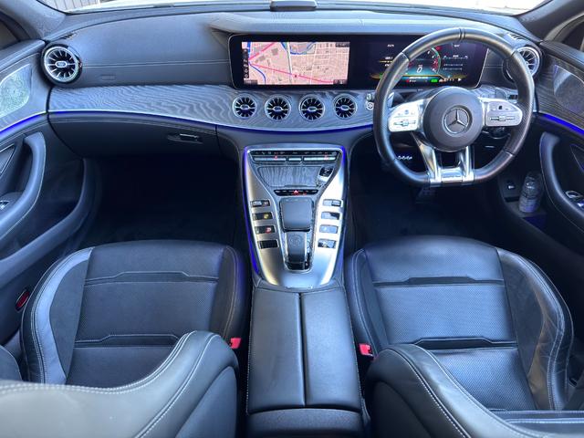 GT 4ドアクーペ 43 4マチック+ エクスクルーシブPKG サンルーフ 純正ナビ フルセグ パノラマカメラ スマートキーX2 ブルメスター ETC2.0 HUD レーダーセーフティ ベンチレーターシート LEDヘッドライト 保 取説(7枚目)