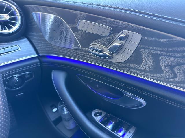 GT 4ドアクーペ 43 4マチック+ エクスクルーシブPKG サンルーフ 純正ナビ フルセグ パノラマカメラ スマートキーX2 ブルメスター ETC2.0 HUD レーダーセーフティ ベンチレーターシート LEDヘッドライト 保 取説(15枚目)