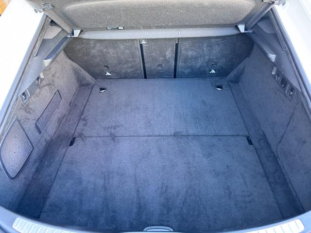 GT 4ドアクーペ 43 4マチック+ エクスクルーシブPKG サンルーフ 純正ナビ フルセグ パノラマカメラ スマートキーX2 ブルメスター ETC2.0 HUD レーダーセーフティ ベンチレーターシート LEDヘッドライト 保 取説(24枚目)