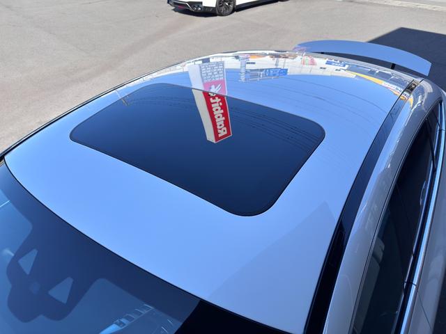 GT 4ドアクーペ 43 4マチック+ エクスクルーシブPKG サンルーフ 純正ナビ フルセグ パノラマカメラ スマートキーX2 ブルメスター ETC2.0 HUD レーダーセーフティ ベンチレーターシート LEDヘッドライト 保 取説(31枚目)