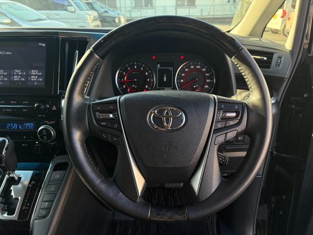 アルファード ２．５Ｓ　Ｃパッケージ　法人１オーナー　純正ナビ　フルセグ　フリップダウンモニター　サンルーフ　黒革シート　デジタルインナーミラー　ＤＶＤデッキ　前後ドラレコ　ＥＴＣ２．０　スマートキーＸ２　ベンチレーションシート　Ｂカメラ（16枚目）