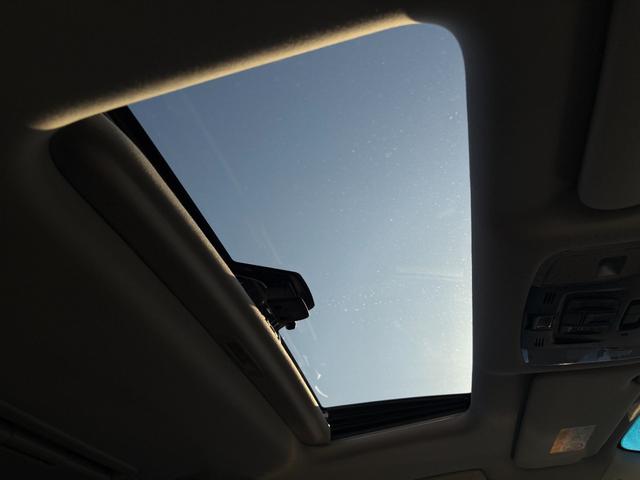 アルファード ２．５Ｓ　Ｃパッケージ　法人１オーナー　純正ナビ　フルセグ　フリップダウンモニター　サンルーフ　黒革シート　デジタルインナーミラー　ＤＶＤデッキ　前後ドラレコ　ＥＴＣ２．０　スマートキーＸ２　ベンチレーションシート　Ｂカメラ（29枚目）