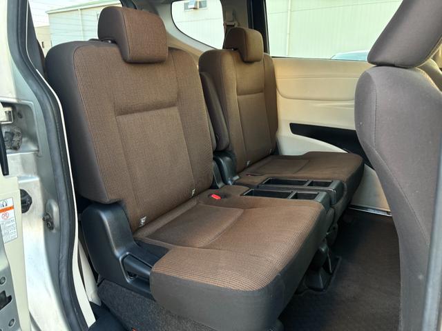 シエンタ ハイブリッドＧ　純正ナビ　フルセグ　Ｂｌｕｅｔｏｏｔｈ対応　バックカメラ　両側パワスラ　コーナーセンサー　ＬＥＤヘッド　ＥＴＣ　スマートキーＸ２　保証書　取説　記録簿（10枚目）