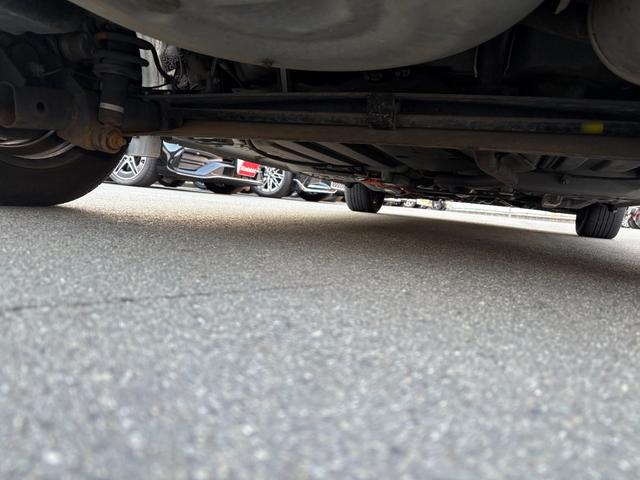 シエンタ ハイブリッドＧ　純正ナビ　フルセグ　Ｂｌｕｅｔｏｏｔｈ対応　バックカメラ　両側パワスラ　コーナーセンサー　ＬＥＤヘッド　ＥＴＣ　スマートキーＸ２　保証書　取説　記録簿（32枚目）