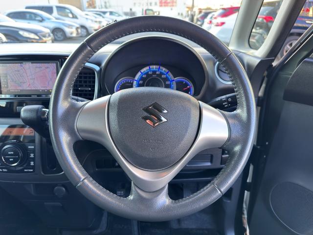 スペーシアカスタム ＴＳ　外ナビ　フルセグ　両側Ｐスラ　アイドリングストップ　ＨＩＤヘッドライト　純正１５ＡＷ　スマートキーＸ２　Ｈ２８年から毎年ディーラー整備記録簿　保証書　取説　スペアキー（14枚目）