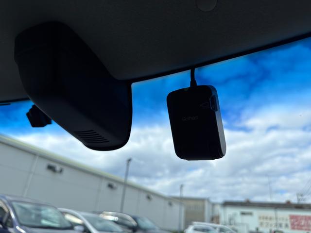 Ｎ－ＢＯＸカスタム Ｇ・ターボＬパッケージ　純正ナビ　フルセグ　両側パワースライドドア　ハーフレザーシート　プッシュスタート　バックカメラ　ブレーキサポート　ＤＶＤ再生　ＢＴオーディオ対応　ＨＩＤヘッドライト　前後ドラレコ　シートバックテーブル（18枚目）