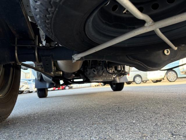 NT100クリッパートラック DX セーフティパッケージ エアコン パワステ エアバック ブレーキサポート ABS 荷台ゴムマット スペアタイヤ 保証書 取説 記録簿(19枚目)