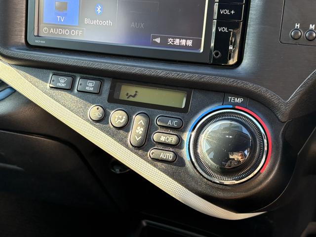 アクア S 純正ナビ TV スマートキーX2 黒革調シートカバー 外エンジンスターター 外LEDヘッドライト 外16AW ETC ドラレコ 電動フェンダーポール LEDルームランプ DVD再生 BTオーディオ対応(20枚目)