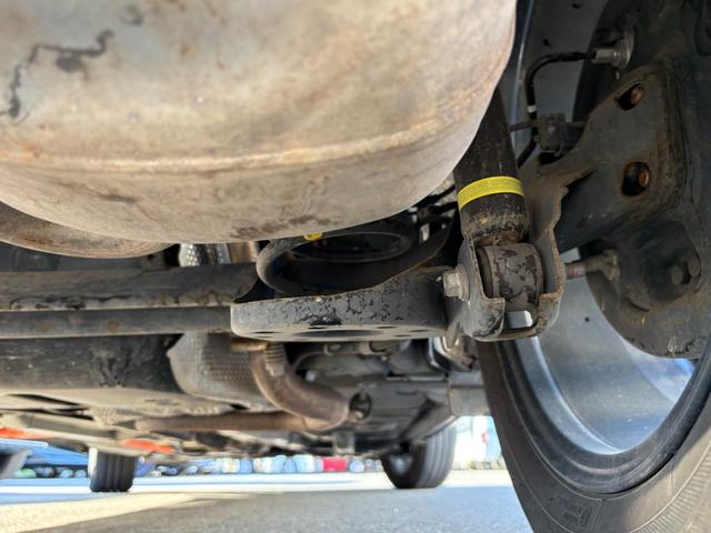 アクア S 純正ナビ TV スマートキーX2 黒革調シートカバー 外エンジンスターター 外LEDヘッドライト 外16AW ETC ドラレコ 電動フェンダーポール LEDルームランプ DVD再生 BTオーディオ対応(31枚目)