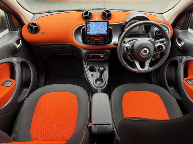 スマートフォーフォー パッション　社外ナビ　ＴＶ　ＢＴ対応　バックカメラ　ブレーキサポート　コーナーセンサー　アイドリングストップ　シートヒーター　コーナーセンサー　クルコン　ＥＴＣ　キーレス　保証書　取説　記録簿（7枚目）