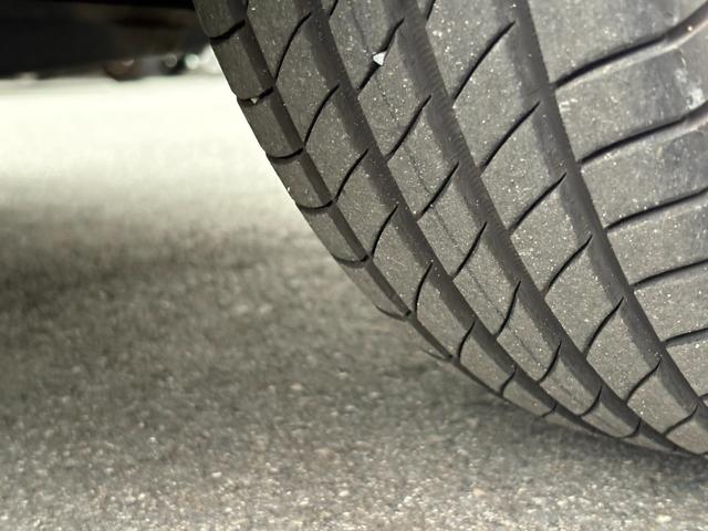 スマートフォーフォー パッション　社外ナビ　ＴＶ　ＢＴ対応　バックカメラ　ブレーキサポート　コーナーセンサー　アイドリングストップ　シートヒーター　コーナーセンサー　クルコン　ＥＴＣ　キーレス　保証書　取説　記録簿（29枚目）