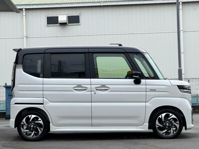 スペーシアカスタム ハイブリッドＸＳターボ　法人１オーナー　純正８型ナビ　フルセグ　両側パワースライドドア　アダクティブクルーズ　ヘッドアップディスプレイ　ＤＶＤ再生　ＢＴオーディオ対応　ハーフレザーシート　パノラマカメラ　ＬＥＤヘッド　フォグ（3枚目）