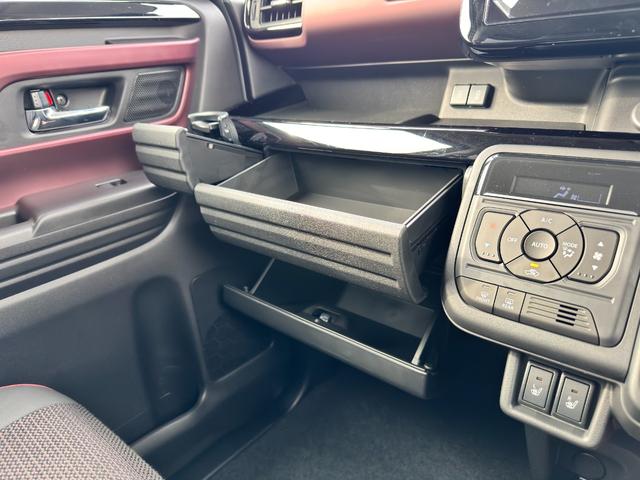 スペーシアカスタム ハイブリッドＸＳターボ　法人１オーナー　純正８型ナビ　フルセグ　両側パワースライドドア　アダクティブクルーズ　ヘッドアップディスプレイ　ＤＶＤ再生　ＢＴオーディオ対応　ハーフレザーシート　パノラマカメラ　ＬＥＤヘッド　フォグ（13枚目）