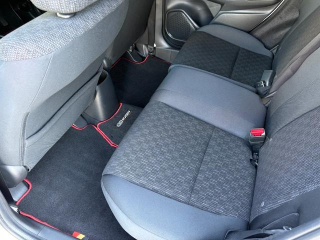 フィット １３Ｇ・Ｆパッケージ　無限エアロ　ＨＫＳマフラー　無限Ｒスポイラー　無限グリル　外１７ＡＷ　純正ナビ　フルセグ　Ｂカメラ　ＥＴＣ　無限サイドバイザー　無限フロアマット　外レーダー　ドラレコ　外ＬＥＤヘッド　スマートキーＸ２（12枚目）