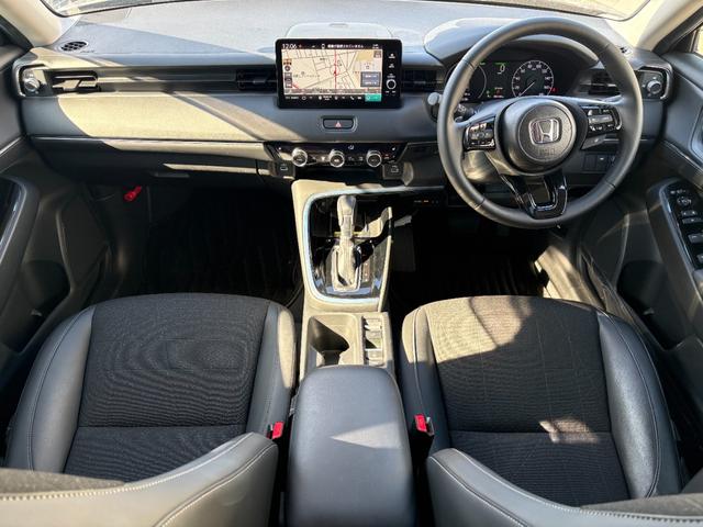 ヴェゼル ｅ：ＨＥＶ　Ｚ　ワンオーナー　メーカーナビ　フルセグ　ＢＴ対応　バックカメラ　ブレーキサポート　パワーバックドア　シートヒーター　ドラレコ　ＬＥＤヘッド　フォグ　ハーフレザー　ＥＴＣ２．０　スマートキー　保証書（7枚目）