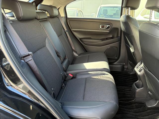 ヴェゼル ｅ：ＨＥＶ　Ｚ　ワンオーナー　メーカーナビ　フルセグ　ＢＴ対応　バックカメラ　ブレーキサポート　パワーバックドア　シートヒーター　ドラレコ　ＬＥＤヘッド　フォグ　ハーフレザー　ＥＴＣ２．０　スマートキー　保証書（10枚目）