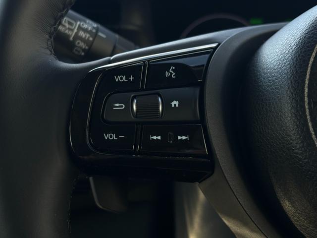 ヴェゼル ｅ：ＨＥＶ　Ｚ　ワンオーナー　メーカーナビ　フルセグ　ＢＴ対応　バックカメラ　ブレーキサポート　パワーバックドア　シートヒーター　ドラレコ　ＬＥＤヘッド　フォグ　ハーフレザー　ＥＴＣ２．０　スマートキー　保証書（21枚目）