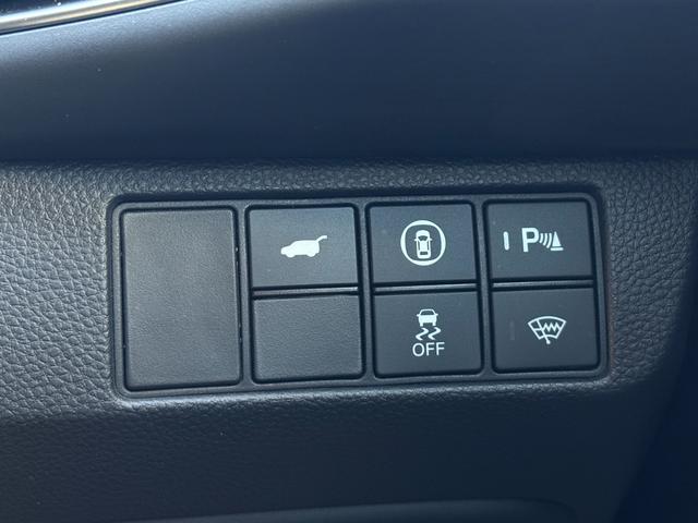 ヴェゼル ｅ：ＨＥＶ　Ｚ　ワンオーナー　メーカーナビ　フルセグ　ＢＴ対応　バックカメラ　ブレーキサポート　パワーバックドア　シートヒーター　ドラレコ　ＬＥＤヘッド　フォグ　ハーフレザー　ＥＴＣ２．０　スマートキー　保証書（23枚目）