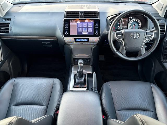 ランドクルーザープラド ＴＸ　Ｌパッケージ　マットブラックエディション　１オーナー　メーカーナビ　サンルーフ　パノラマカメラ　セーフティセンス　黒革シート　パワーシート　ルーフレール　シートヒーター　ドラレコ　ＥＴＣ２．０　スマートキーＸ２　ＢＴ対応　保証書　取説　記録簿（7枚目）