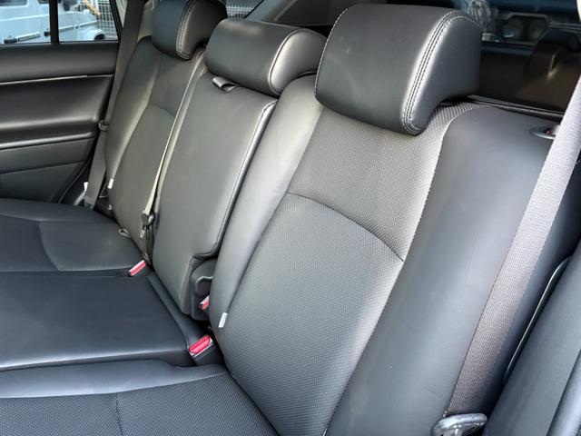 ランドクルーザープラド ＴＸ　Ｌパッケージ　マットブラックエディション　１オーナー　メーカーナビ　サンルーフ　パノラマカメラ　セーフティセンス　黒革シート　パワーシート　ルーフレール　シートヒーター　ドラレコ　ＥＴＣ２．０　スマートキーＸ２　ＢＴ対応　保証書　取説　記録簿（14枚目）