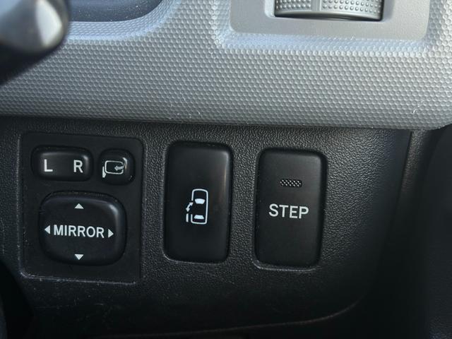 レジアスエースバン ロングＤＸ　ウェルキャブ車車いす仕様車Ｃタイプ　福祉車両リフト　キーレス　純正ナビ　フルセグ　バックカメラ　トヨタセーフティセンス　オートステップ　パワスラ　ＥＴＣ　キーレス（23枚目）
