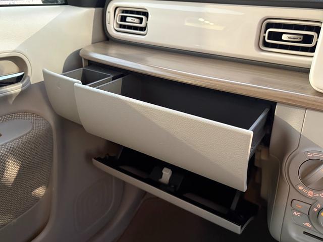 アルトラパン Ｓ　純正ナビ　フルセグ　ＢＴ対応　ＤＶＤ再生　パノラマカメラ　スズキセーフティ　シートヒーター　ＨＩＤヘッド　社外１４インチＡＷ　ＥＴＣ　スマートキーＸ２　保証書　取説　記録簿（22枚目）