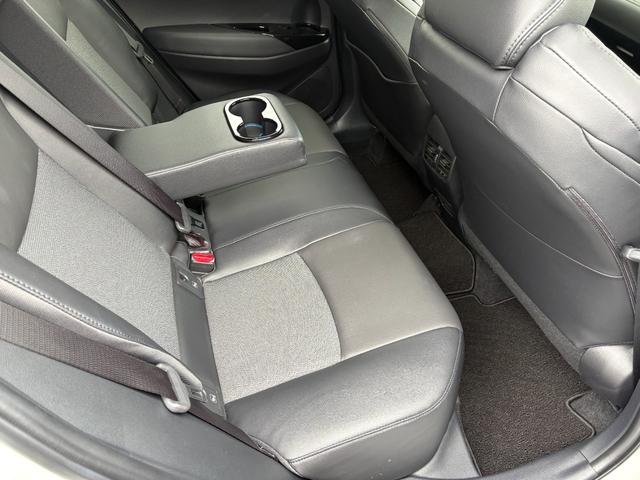 カローラクロス Ｚ　純正ディスプレイオーディオ　フルセグ　ＢＴ対応　バックカメラ　トヨタセーフティセンス　シートヒーター　モデリスタリップ　クルコン　パワーバックドア　クルコン　ＬＥＤ　フォグ　ＥＴＣ　スマートキー　取説（12枚目）