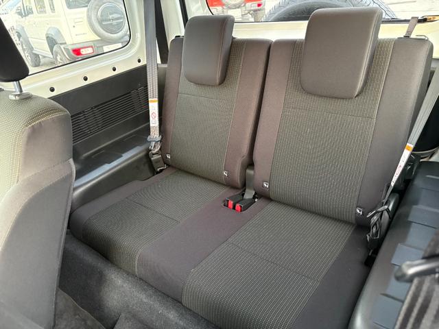 ジムニーシエラ ＪＣ　１オーナー　外ナビ　フルセグ　Ｂカメラ　前後ドラレコ　ＬＥＤヘッドライト　スマートキーＸ２　サイドデカール　アイドリングストップ　ブレーキサポート　ＤＶＤ再生　ＢＴオーディオ対応　純正１５ＡＷ（11枚目）