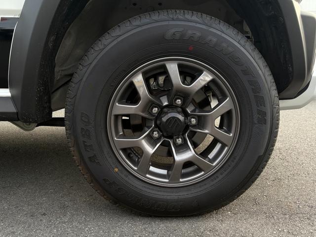 ジムニーシエラ ＪＣ　１オーナー　外ナビ　フルセグ　Ｂカメラ　前後ドラレコ　ＬＥＤヘッドライト　スマートキーＸ２　サイドデカール　アイドリングストップ　ブレーキサポート　ＤＶＤ再生　ＢＴオーディオ対応　純正１５ＡＷ（29枚目）