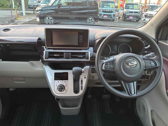 キャスト ETC バックカメラ ナビ TV クリアランスソナー 衝突被害軽減システム オートマチックハイビーム オートライト スマートキー アイドリングストップ 電動格納ミラー シートヒーター ベンチシート(2枚目)