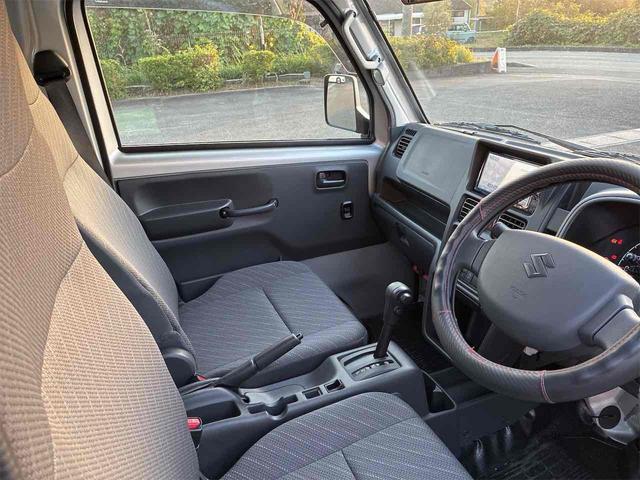 スーパーキャリイ Ｘ　軽トラック　ＡＴ　衝突被害軽減システム　レーンアシスト　ナビ　バックカメラ　アイドリングストップ　オートライト　ＥＳＣ　エアコン　パワーステアリング　パワーウィンドウ　運転席エアバッグ（26枚目）